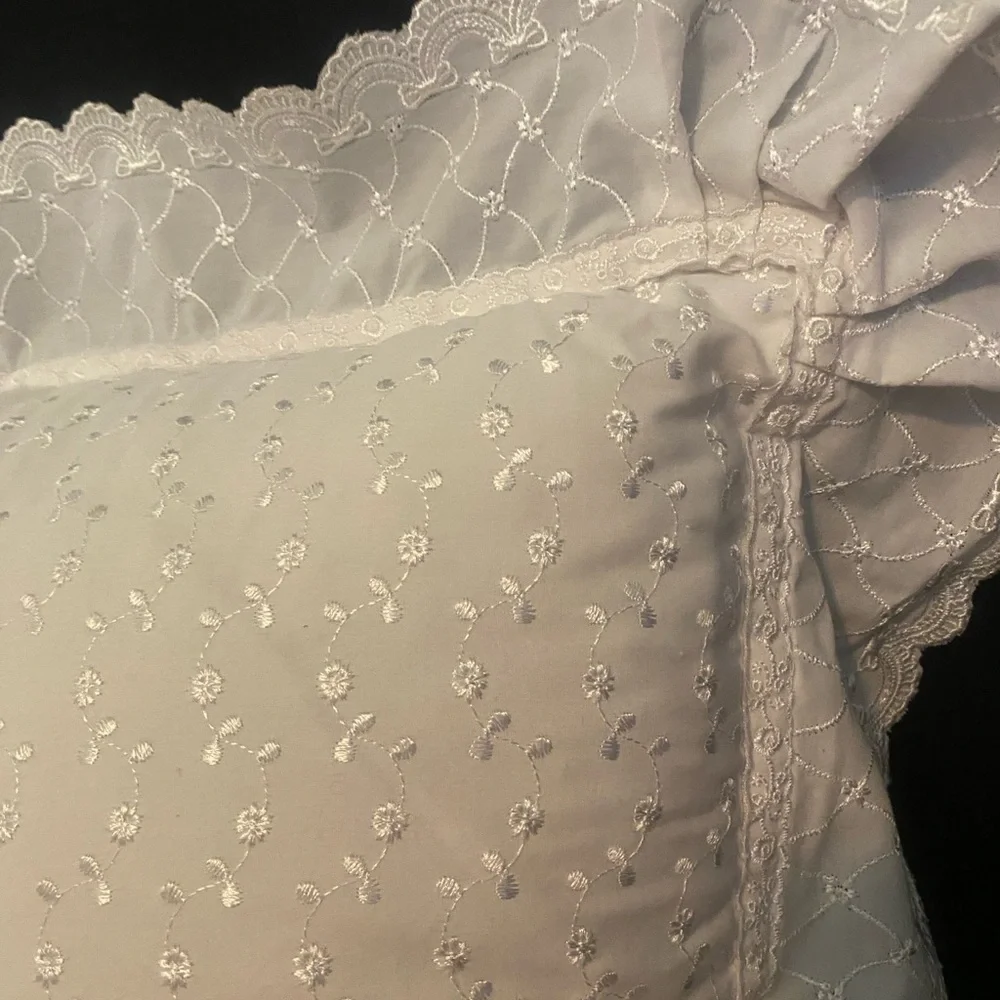 Decorative White Eyelet Embroidered Lace Pillow Removable 22” Beautiful